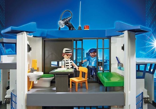 Playmobil Komisariat policji z więzieniem Playmobil.jpg