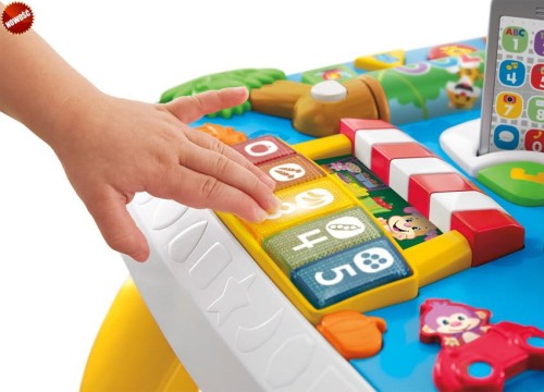 Edukacyjny stolik malucha Fisher Price-4.jpg