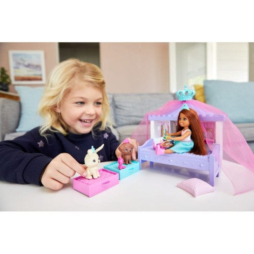 Barbie Przygody Księżniczek Zestaw sypialnia księżniczki + lalka Chelsea 3+ Mattel 4.jpg