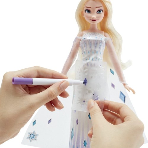 Lalka Elsa z suknią do kolorowania 3+ Hasbro 3.jpg