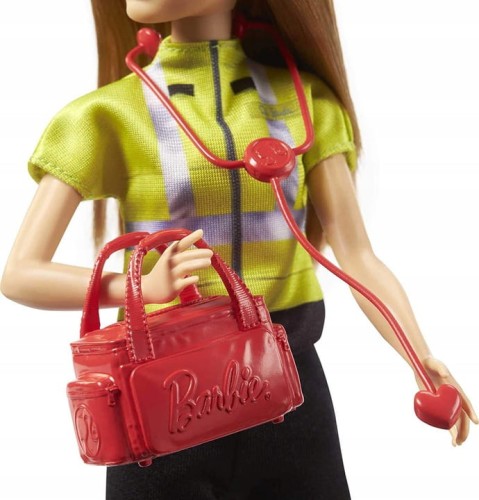 LALKA-BARBIE-KARIERA-RATOWNICZKA-MEDYCZNA-GYT28-Seria-Mozesz-byc-kim-chcesz-Kariera.jpg