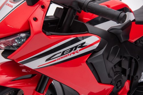 J04.008.1.1 (10) (Large).jpg