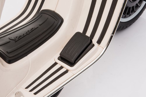 J04.007.1.2 (12) (Large).jpg