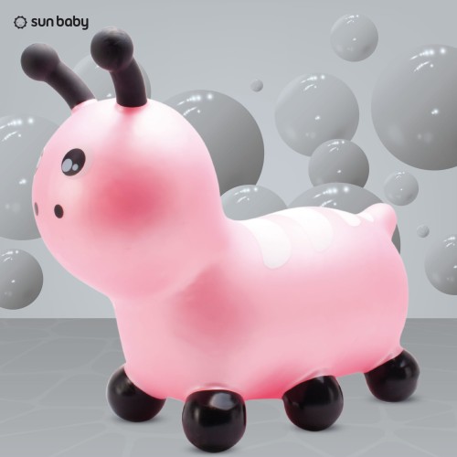 gumowy skoczek dla rocznego dziecka gasienica.jpg