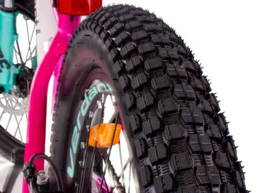 J03.028.4.3 (8) (Large).jpg