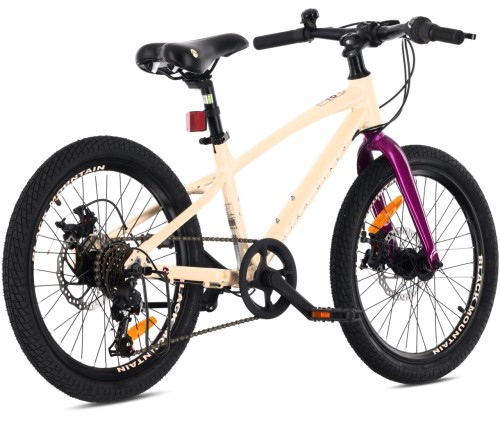 J03.102.4.2 (3) (Large).jpg